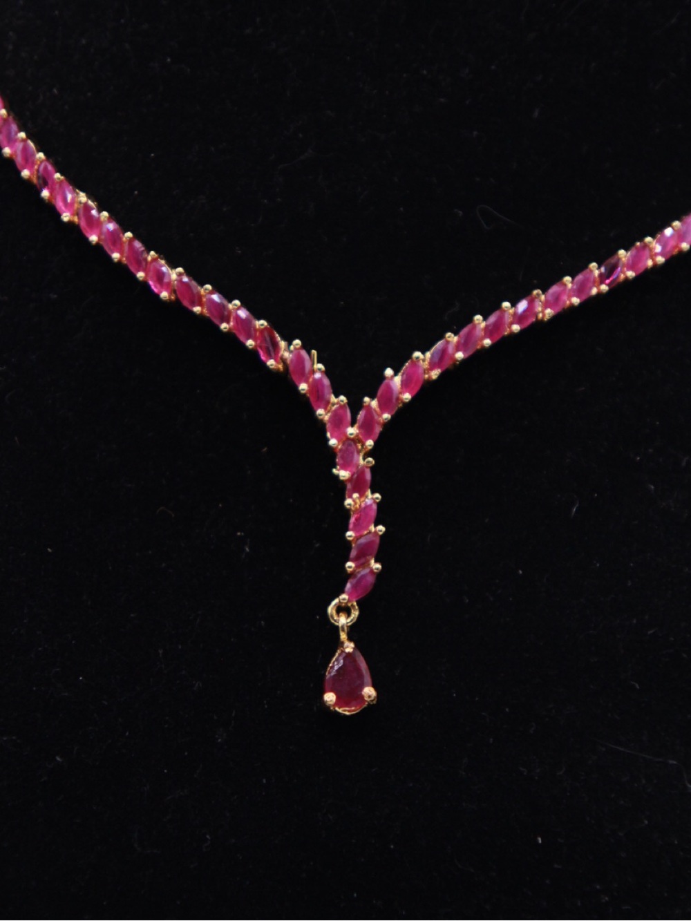 Gold-Tone Simulated Ruby Y-Style Necklace with Genuine Pearl Drop Earrings - Picture 3 of 6